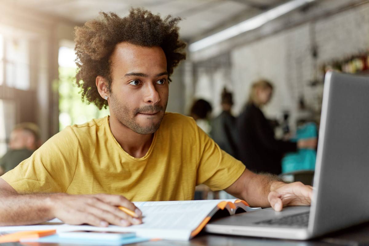 Étudiant en formation au TP Comptable Assistant