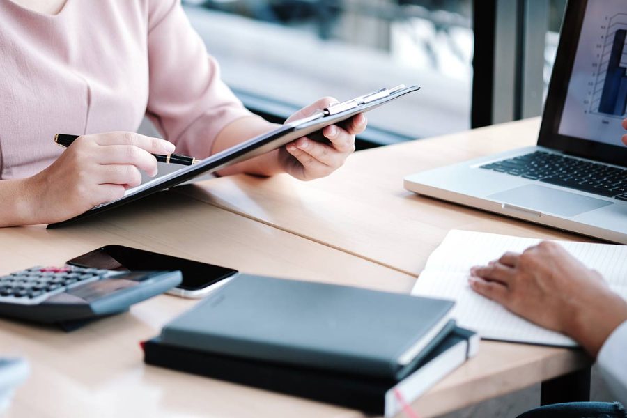 Le salaire d'un auditeur juinior.