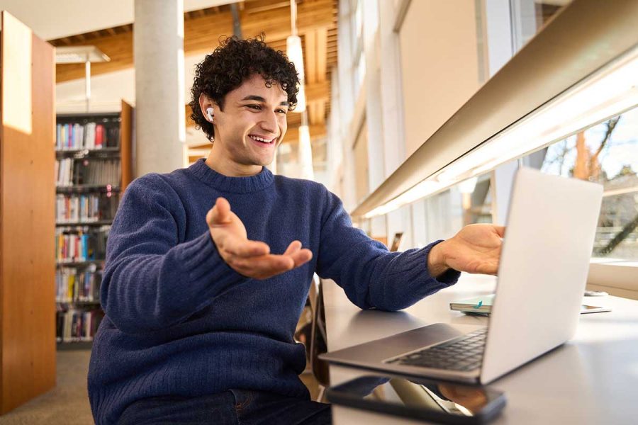 Etudiant content de trouver une solution pour une formation chef comtpable gratuite.