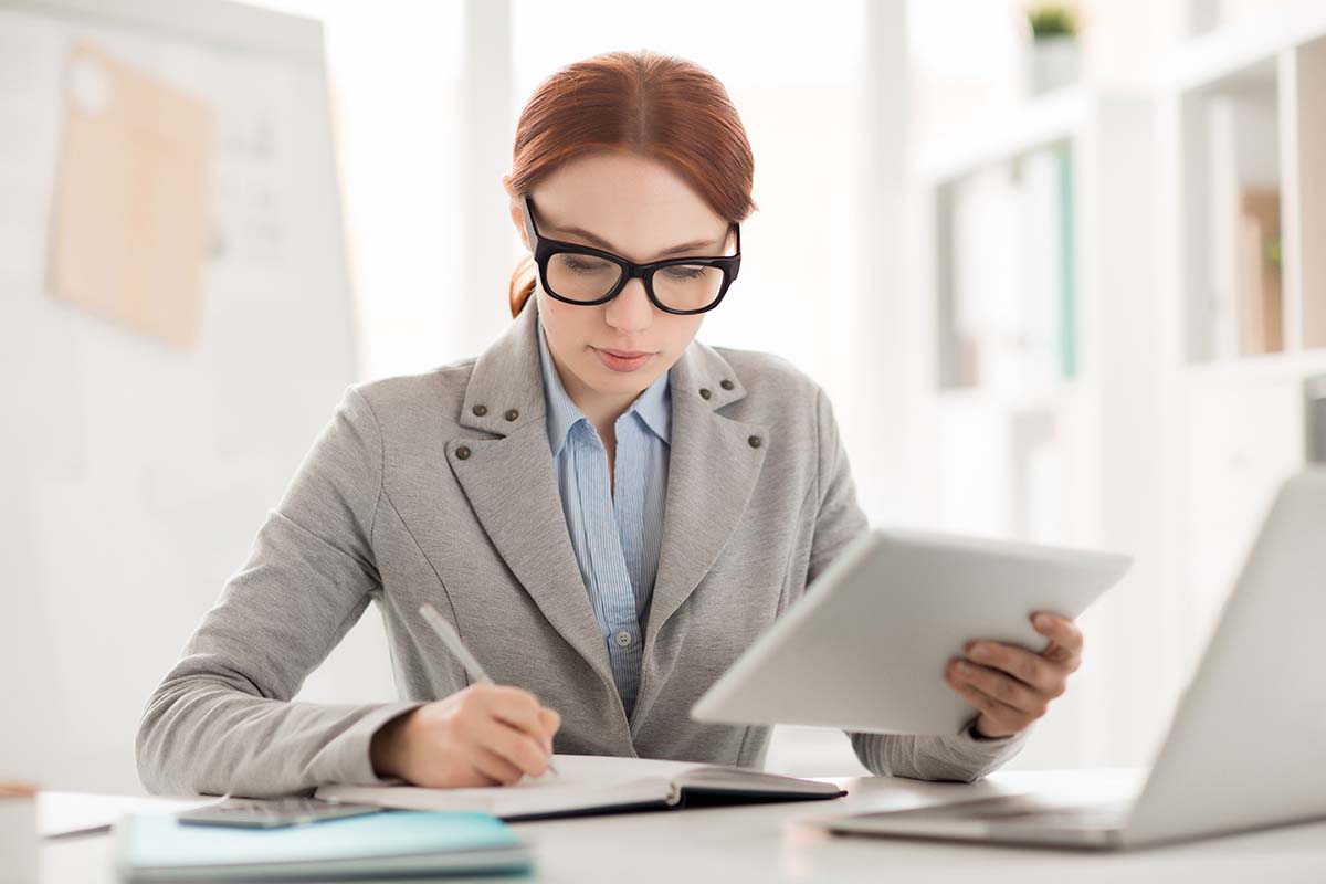 Une assistante comptable avec un CV clair et percutant.