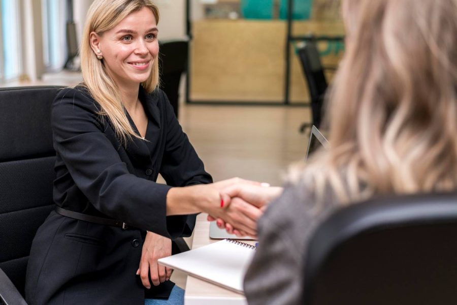 Interview de Jenifer Tronchet, diplômée du TP Comptable Assistant par un membre de l'équipe de l'ENCG
