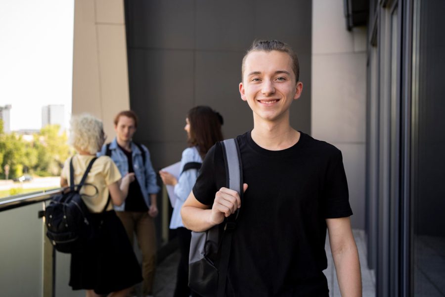 Lycéen se demandant que faire après un bac pro agora pour travailler dans la comptabilité