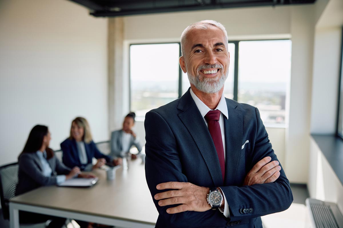 Directeur financier en fonction publique avec ses équipes